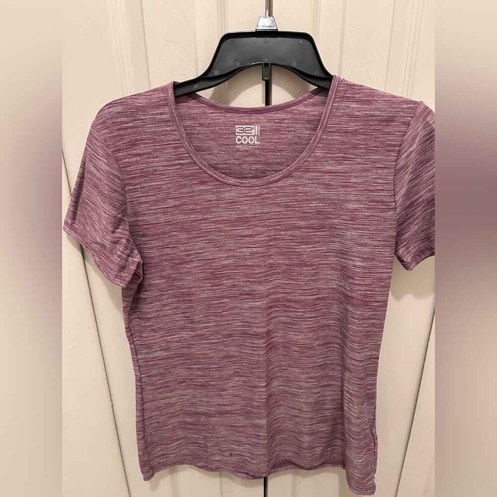 32 degrees cool short sleeve purple tee mixed with white streaks